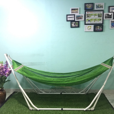 Võng lưới số 9, căng kim dày BAN MAI, khổ rộng, cán thép 50 ( Giao màu ngẫu nhiên )