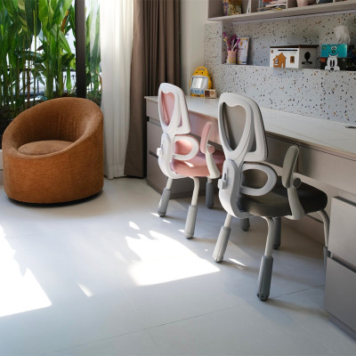 Ghế học sinh màu hồng cho bé gái CE1026-M Nội thất Capta Ghế học bài tựa lưng điều chỉnh bảo vệ cột sống nệm vải màu hồng khung và tay nhựa trắng chân sắt sơn tĩnh điện 