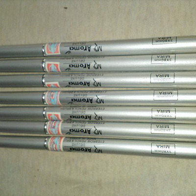 Chì vẽ mày sắc nét Aroma Eyebrow Pencil Hàn Quốc No.44 Gray Brown tặng kèm móc khoá