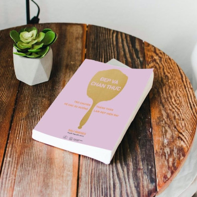 Đẹp Và Chân Thực