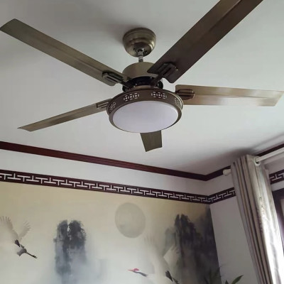 Quạt trần đèn trang trí thông minh 5 cánh sắt - Tích hợp đa chức năng - Có điều khiển từ xa - có đèn - Hàng chính hãng Klasse