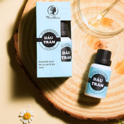 Bộ tắm gội thảo mộc và giữ ấm cho bé yêu Wonmom ( 1 Dầu tràm + 1 Sữa tắm gội thảo mộc cho bé )