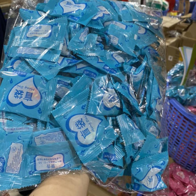 Combo 50 và 100 cái kẹo bóc quà bất ngờ cho bé,Túi mù hình con vật và đồ ăn làm quà tặng cho bé.