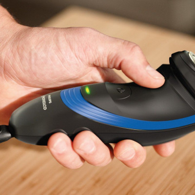 Máy cạo râu ba lưỡi tròn khô và ướt 2 trong 1 Philips Norelco S1560/81 Shaver 2100, thiết kế cả lưỡi cạo thẳng phần lưng máy- Hàng chính hãng