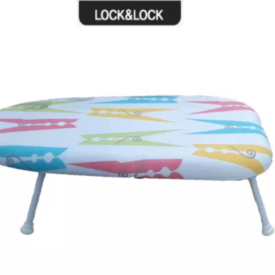 Bàn ủi đồ Lock&Lock ETM524PIN họa tiết ngẫu nhiên) - hàng chính hãng (61x 37x17cm)