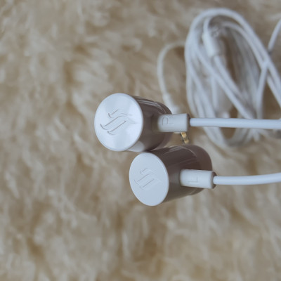 Tai Nghe Dành Cho Điện Thoại Vsmart Bee Lite / Joy 4 Tặng Kèm Núm Silicone Thay Thế - Âm Thanh Trung Thực - Công Suất Lớn - Hàng Chính Hãng