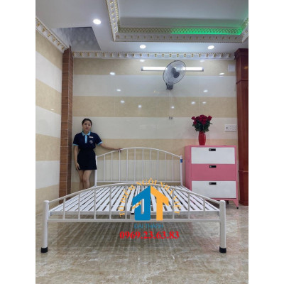 Giường sắt 1m4x2m mỹ nghệ Đại Thành