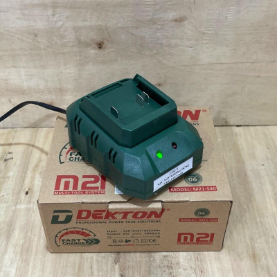 ĐẾ SẠC PIN NHANH DEKTON 21V, 4.0A DEKTON M21-S40 - HÀNG CHÍNH HÃNG