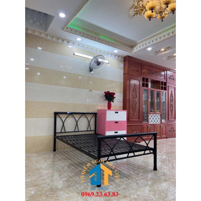 Giường sắt szie 1m2x2m giá rẻ kiểu đan chéo