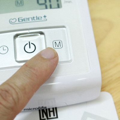 Máy Đo Huyết Áp Bắp Tay Microlife A3 Basic