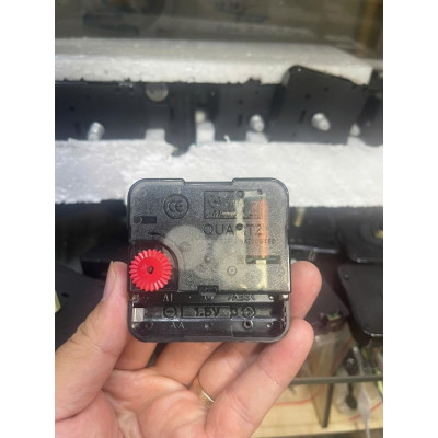 Máy Đồng Hồ Treo Tường M2008 – Kim Giật – Trục Đồng 16mm – Bảo Hành 12 Tháng