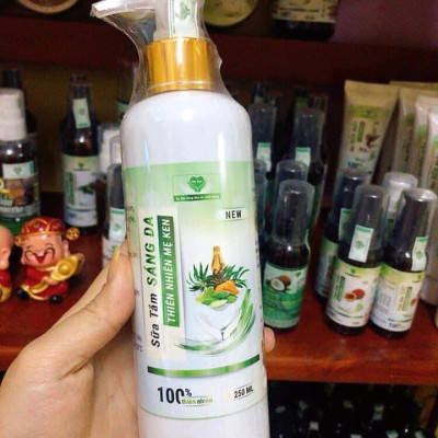 Sữa Tắm Sáng Da Thiên Nhiên Mẹ Ken 250ML - Dưỡng ẩm, trắng da, chống lão hoá, mờ thâm