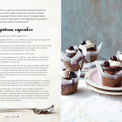 Sách - Vegan Baking - More than 50 recipes for vegan-friendly c by Dunja Gulin (US edition, Hardcover Paper over boards)