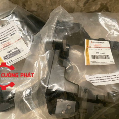 Giá bắt đèn gầm Mitsubishi Xpander 2022-2024 8321A885, 8321A886