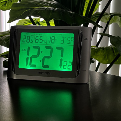 Đồng hồ Rhythm LCT061NR19- Kt 18.6 x 11.5 x 5.0cm, 305g. Vỏ nhựa. Dùng Pin.