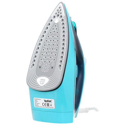 Bàn ủi hơi nước Tefal FV2867E0 - Dung tích bình chứa 270 ml - Công suất 2500W - Mặt đế Ceramic chống dính - Chức năng Phun hơiPhun tiaỦi hơi nướcỦi khô - Hàng chính hãng