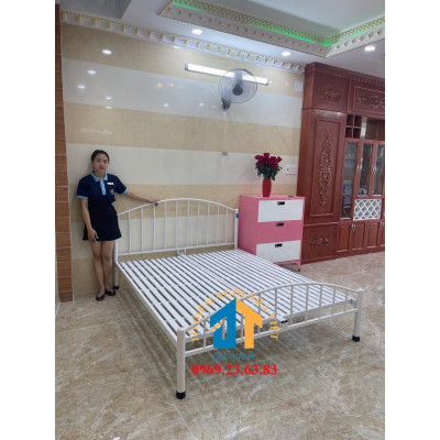 Giường sắt 1m4x2m mỹ nghệ Đại Thành