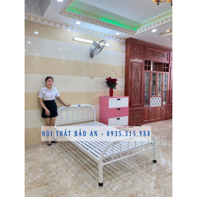 Giường sắt tròn cổ điển SANG TRỌNG đẹp - kích thước 1m2x2m