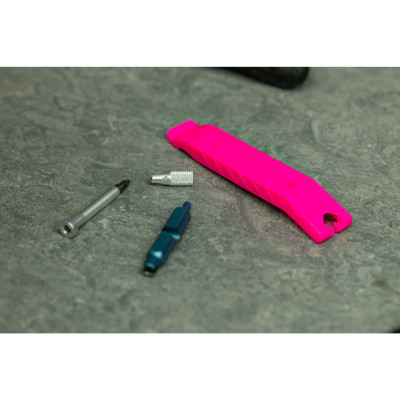 Cây nạy vỏ Muc Off Rim Stix (1 bộ 2 cây cùng màu - Giao màu ngẫu nhiên)