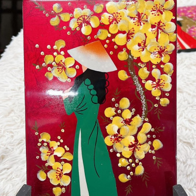 Tranh sơn mài cô gái áo dài dát vàng , hàng xuất khẩu