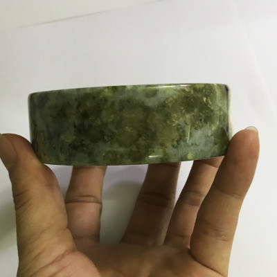 Vòng tay cẩm thạch vuông cho nam bản cao từ 2.5 đến 2.8 cm. VONGTAYNAMDACAMTHACH