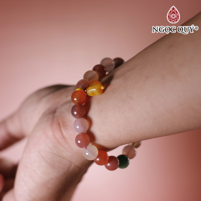 Vòng đá chalcedony đa sắc 9mm phối charm - Ngọc Quý Gemstones