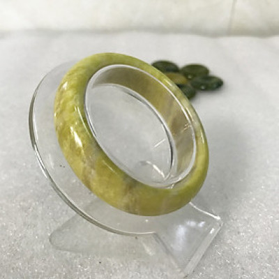 Vòng tay Đá Tự Nhiên Serpentine màu vàng bản dẹt cho người mệnh Thủy và Kim vongtaymenhthuy