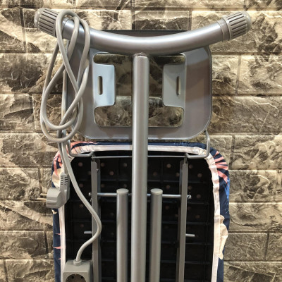 Bàn để ủi quần áo khung thép dạng đứng LBB363 (Tặng kèm 1 vỏ bọc)