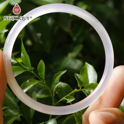 Vòng tay chalcedony hồng bản tròn (bản 6 - 7mm) - Ngọc Quý Gemstones