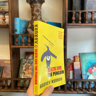 Sách - Death and the Penguin by Andrey Kurkov/ Tiểu thuyết tiếng Anh/ Fiction/ English