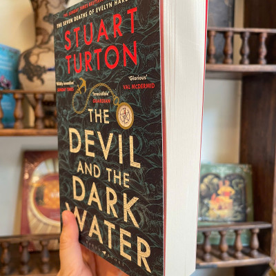 Sách - The Devil and the Dark Water by Stuart Turton - Mystery/Historical Fiction book in English