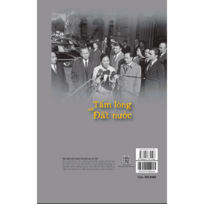 Tấm Lòng Với Đất Nước - Nguyễn Thị Bình - Omega Plus (Bìa Cứng)