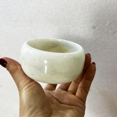 Vòng tay bạch ngọc bản cao 3 cm cho người mệnh Kim và Thủy ( đá thật của xưởng chế Tác Đá PTMN An An)