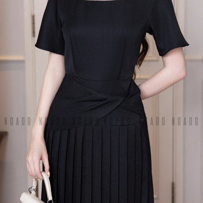 Đầm đen cổ vuông xếp ly NGADO , đầm dài , đầm kiểu Nữ , đầm dự tiệc , công sở