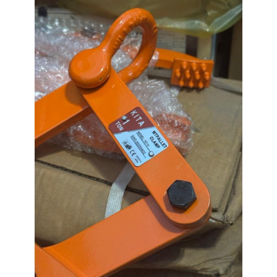 Kẹp Càng Cua Pallet Đa Năng – Dụng Cụ Kẹp Hàng Gỗ, Sắt, Máy Móc