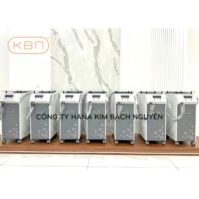 Máy thổi lạnh Cryo Jet Hàn Quốc giúp giảm đau trong thẩm mỹ.