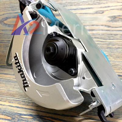 Máy cắt gạch/đá D110-125-1400W Makita (xiên 45độ)