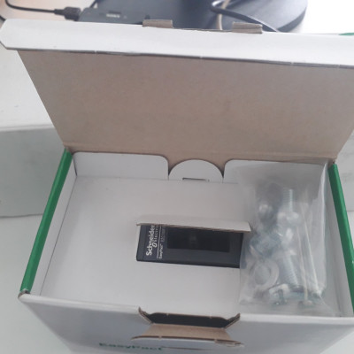 Cầu Dao EZC100F3030 Schneider MCCB 3P 30A 10kA