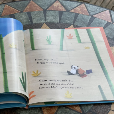 (Bìa cứng, in màu) CẬU LUÔN ĐƯỢC ĐÓN CHÀO - Barroux -  Hà Thy dịch - Crabit Kidbooks