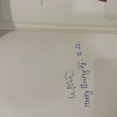 BỈ VỎ - PHIÊN BẢN BÌA CỨNG CÓ ÁO KHOÁC, MINH HỌA MÀU, CÓ KÝ TẶNG CỦA HỌA SĨ HOÀNG PHƯỢNG VỸ