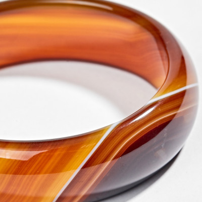 Vòng Mã Não Cam Over-Size Ni 58 