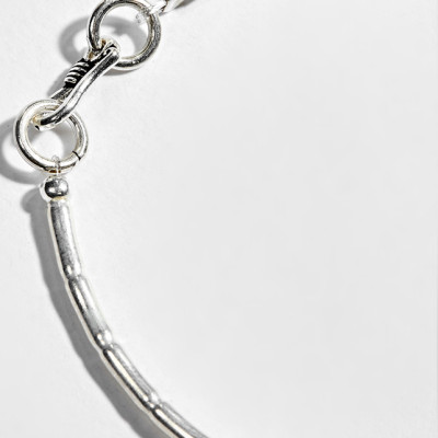 Vòng Tay Bạc 1 Hạt Đá Thạch Anh Ưu Linh Trắng Phối Charm Bàn Tay Hamsa Bạc Ngọc Quý Gemstones