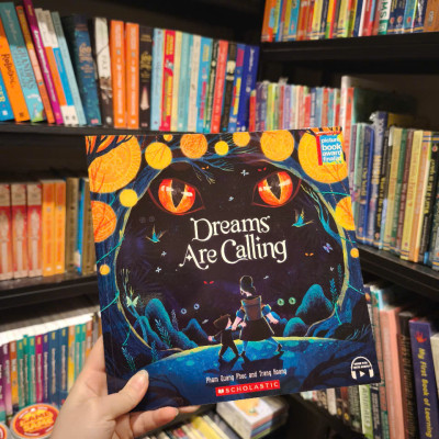 Sách - Dreams Are Calling by Phạm Quang Phúc - Sách truyện tranh thiếu nhi/ Picture Story For Children in English