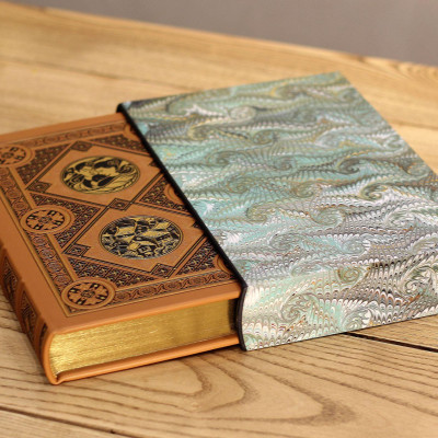 Gió Đầu Mùa Và Hà Nội Băm Sáu Phố Phường - Ấn Bản Giới Hạn - Bìa Da