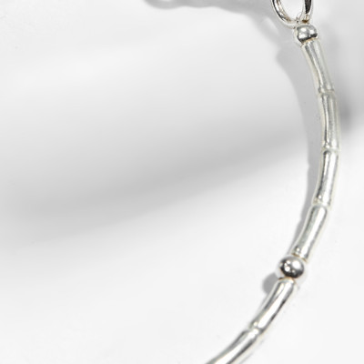 Vòng Tay Bạc 1 Hạt Đá Thạch Anh Tóc Vàng Phối Charm Bàn Tay Hamsa Bạc