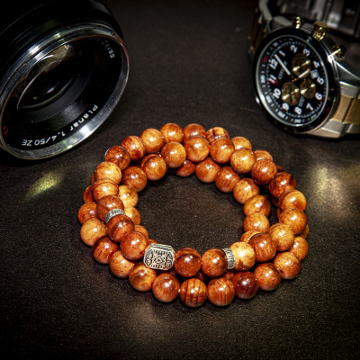 Vòng phong thủy nam Gỗ Huyết Long thiên nhiên mix bạc 925 VN013