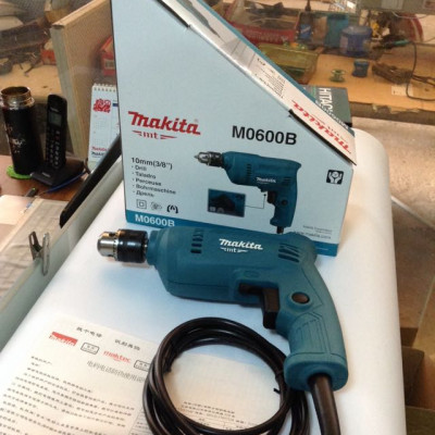 Máy khoan(10mm) Makita - M0600B