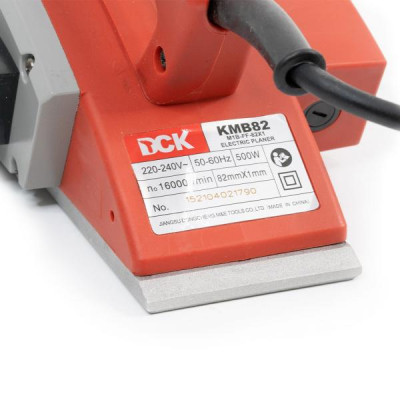 MÁY BÀO GỖ 500W DCK KMB82 - HÀNG CHÍNH HÃNG