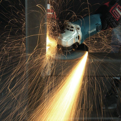 MÁY MÀI GÓC 150MM 1050W MAKITA GA6020 - HÀNG CHÍNH HÃNG