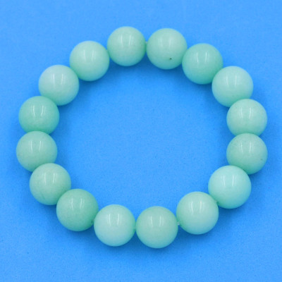 Vòng đeo tay ngọc bích xanh 12 ly 16 hạt